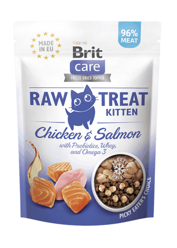 Brit Raw Treat Cat Kitten, Chicken&Salmon 40g - pamlsky s kuřecím a lososem pro koťata, podpora růstu a zdraví.