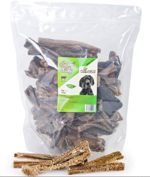 Pochoutka pro psy NATURECA Dršťky 15cm 1kg, přírodní žvýkací pamlsek.