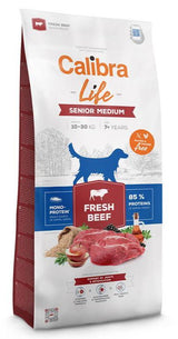 Calibra Dog Life Senior Medium Fresh Beef 2,5kg – Krmivo pro starší psy středních plemen s čerstvým hovězím, balení 2,5 kg.
