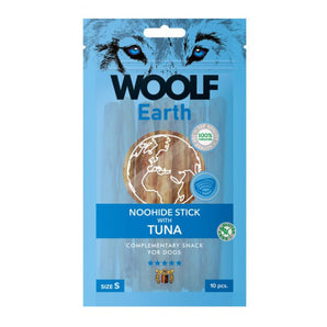 WOOLF pochoutka Earth NOOHIDE S Tuna 90g - Pamlsek pro malé psy s tuňákem, ideální pro zdraví pokožky a trávení.