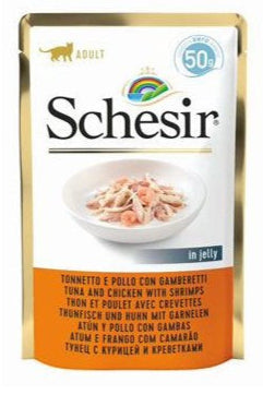 Schesir Cat kapsa Adult tuňák/kuře/krevety 50g - Kapsa pro kočky s tuňákem, kuřetem a krevetami, plná chutí a živin pro kočičí zdraví.