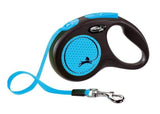 Vodítko FLEXI Neon S pásek 5m/15kg černá/modrá, flexibilní vodítko pro psy do 15 kg, délka 5 metrů, černá a modrá barva.