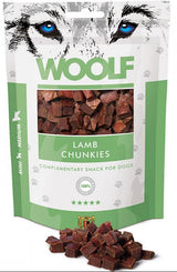 WOOLF pochoutka lamb chunkies 100g - Lahodné jehněčí pamlsky pro psy, podporující zdraví kloubů a trávení.