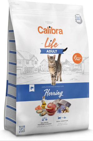 Calibra Cat Life Adult Herring 1,5kg – Krmivo pro dospělé kočky se sleděm, balení 1,5 kg.