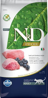 N&D PRIME CAT Adult Lamb & Blueberry 10 kg – Krmivo pro dospělé kočky s jehněčím masem a borůvkami, balení 10kg.