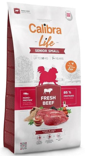 Calibra Dog Life Senior Small Fresh Beef 1,5kg – Krmivo pro starší psy malých plemen s čerstvým hovězím, balení 1,5 kg.