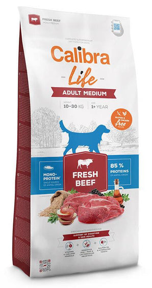 Calibra Dog Life Adult Medium Fresh Beef 12kg – Krmivo pro dospělé psy středních plemen s čerstvým hovězím, balení 12 kg.